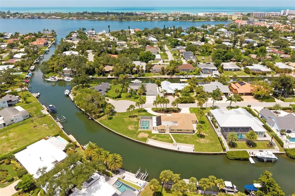 На продажу: $1,325,000 (3 спален, 2 ванн, 2343 Квадратных фут)