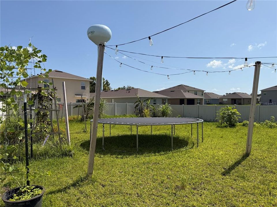 В аренду: $2,600 (4 спален, 2 ванн, 1835 Квадратных фут)
