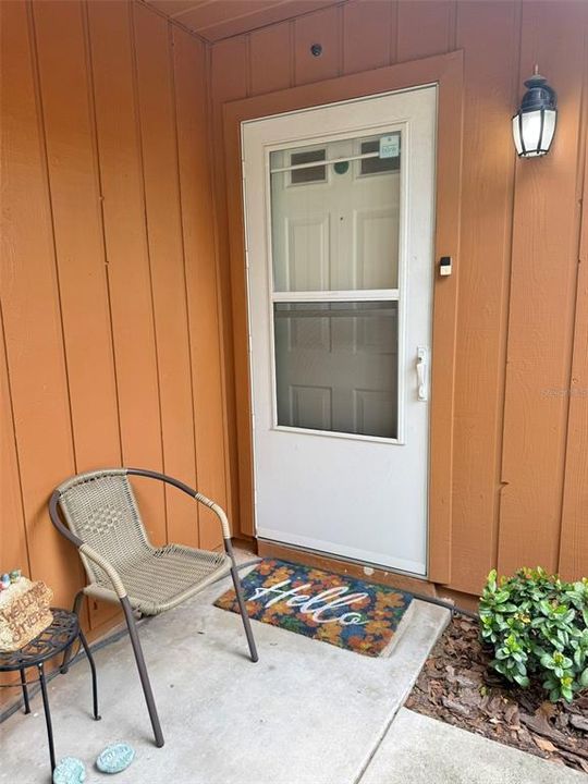 For Sale: $155,000 (2 beds, 2 baths, 924 Square Feet)