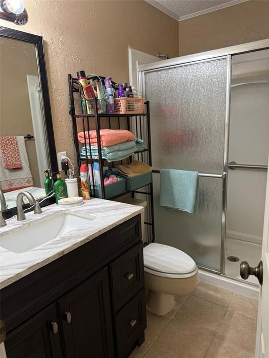 For Sale: $155,000 (2 beds, 2 baths, 924 Square Feet)