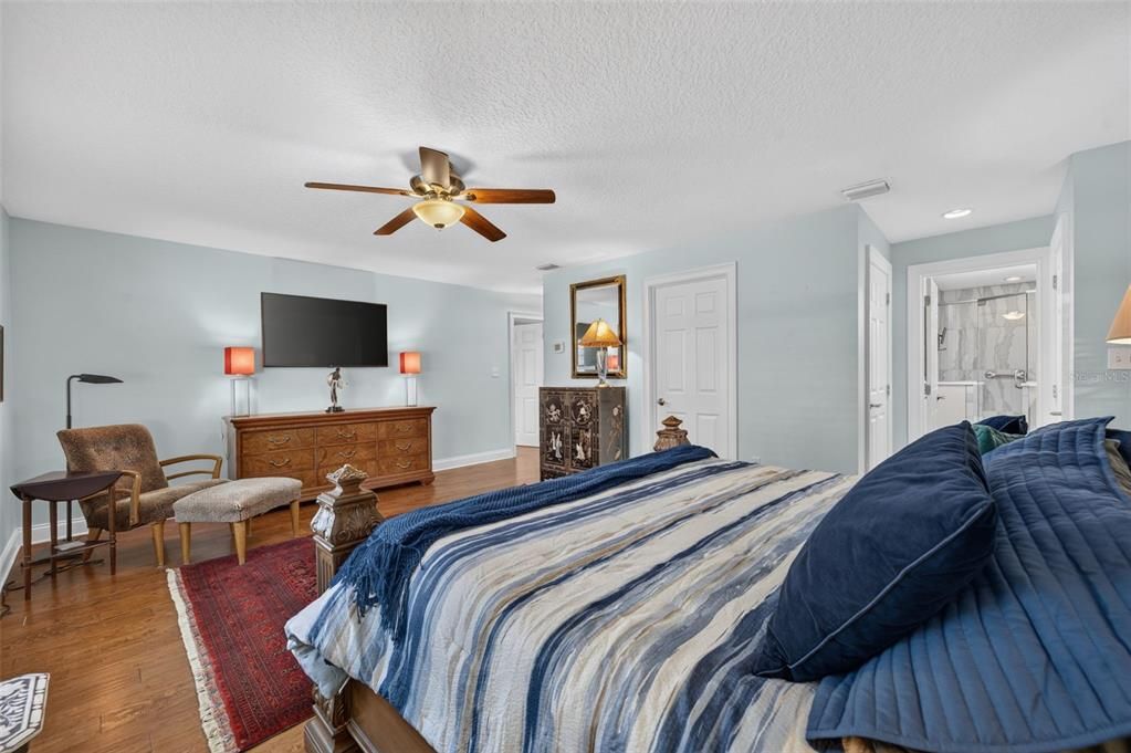 Active With Contract: $975,000 (4 beds, 3 baths, 3027 Square Feet)
