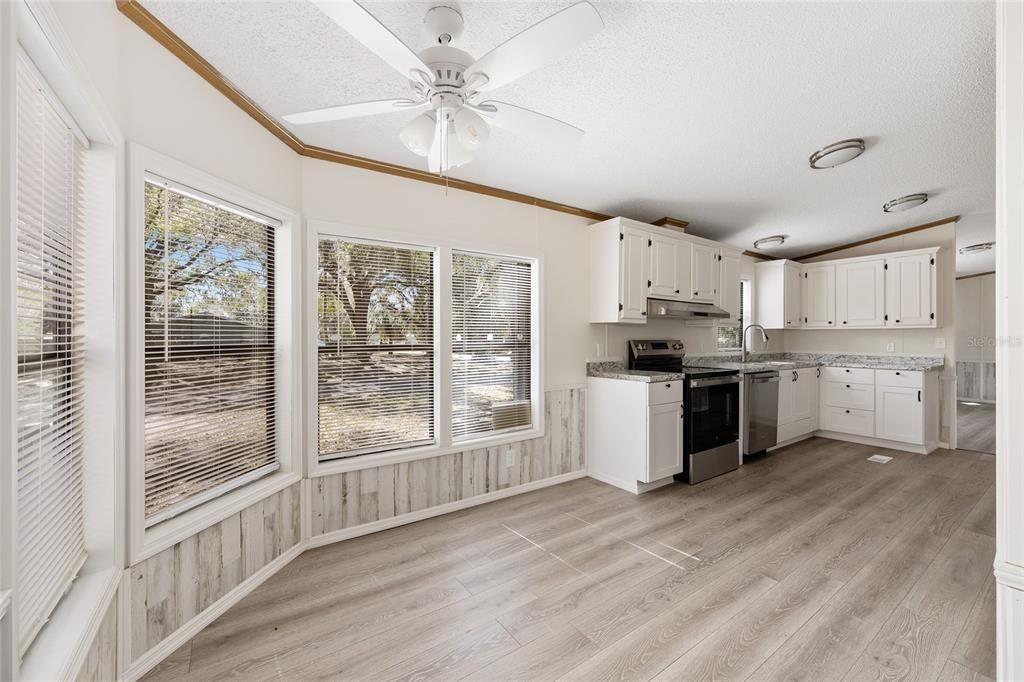 En Venta: $230,000 (3 camas, 2 baños, 1542 Pies cuadrados)