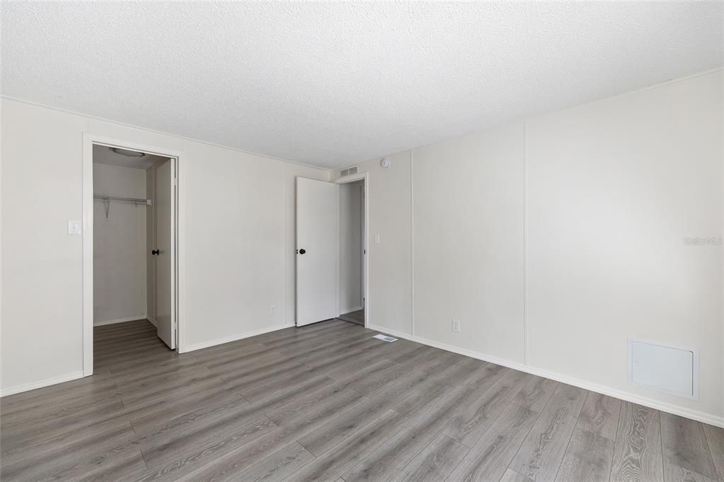 En Venta: $230,000 (3 camas, 2 baños, 1542 Pies cuadrados)