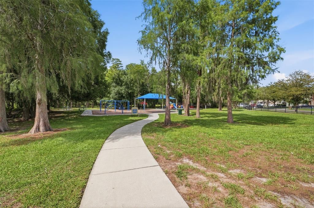 En Venta: $455,000 (4 camas, 2 baños, 3216 Pies cuadrados)