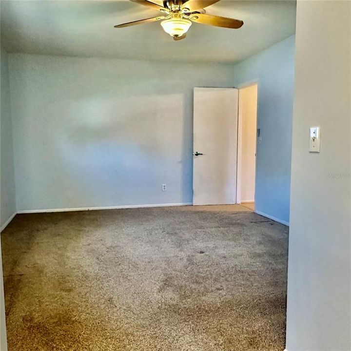 En Venta: $259,000 (3 camas, 2 baños, 1253 Pies cuadrados)