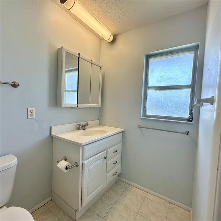 En Venta: $259,000 (3 camas, 2 baños, 1253 Pies cuadrados)
