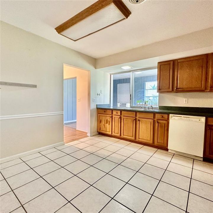 En Venta: $259,000 (3 camas, 2 baños, 1253 Pies cuadrados)