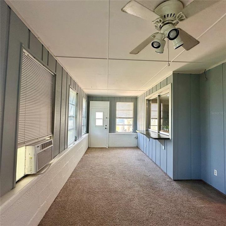 En Venta: $259,000 (3 camas, 2 baños, 1253 Pies cuadrados)