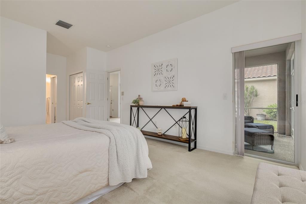 For Sale: $365,000 (3 beds, 2 baths, 1563 Square Feet)