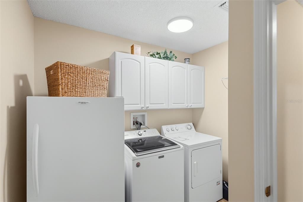Active With Contract: $365,000 (3 beds, 2 baths, 1530 Square Feet)