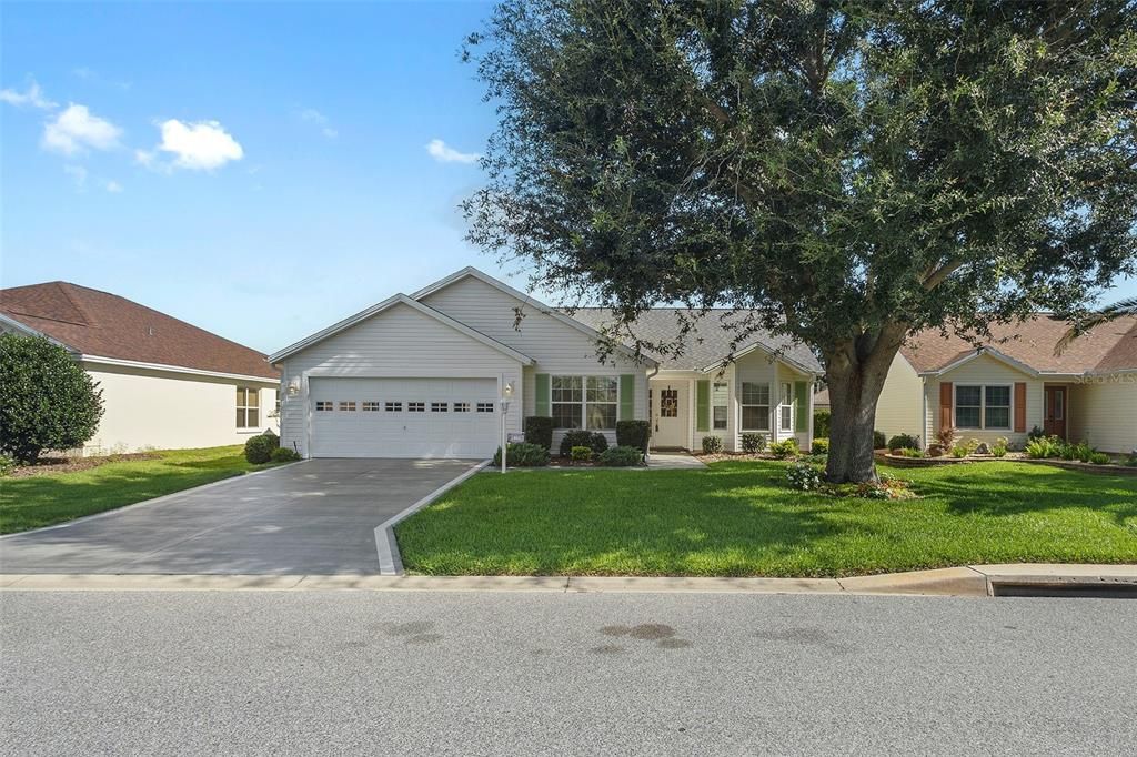 Active With Contract: $365,000 (3 beds, 2 baths, 1530 Square Feet)