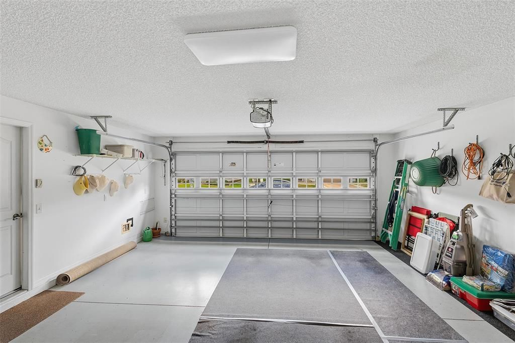 Active With Contract: $365,000 (3 beds, 2 baths, 1530 Square Feet)