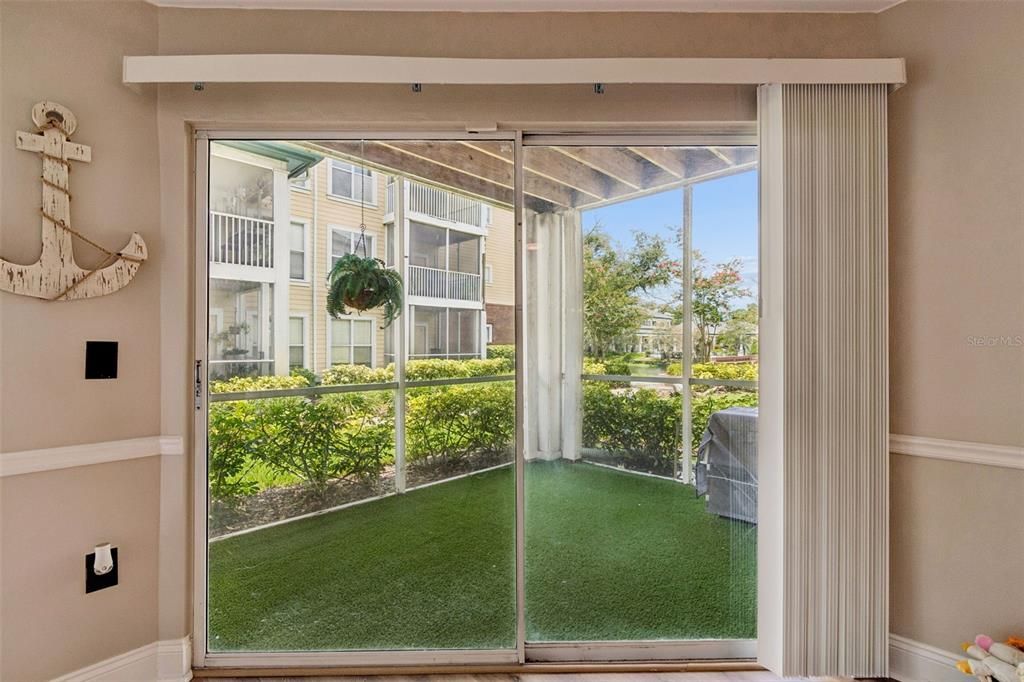 For Sale: $185,000 (2 beds, 2 baths, 990 Square Feet)