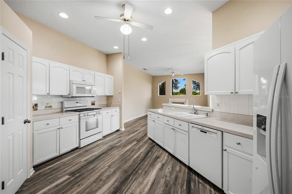 For Sale: $410,990 (3 beds, 2 baths, 1972 Square Feet)