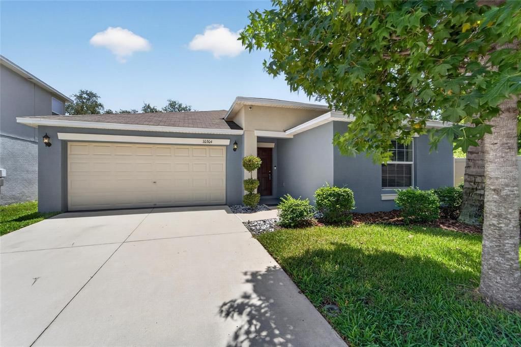Active With Contract: $349,900 (4 beds, 2 baths, 1918 Square Feet)