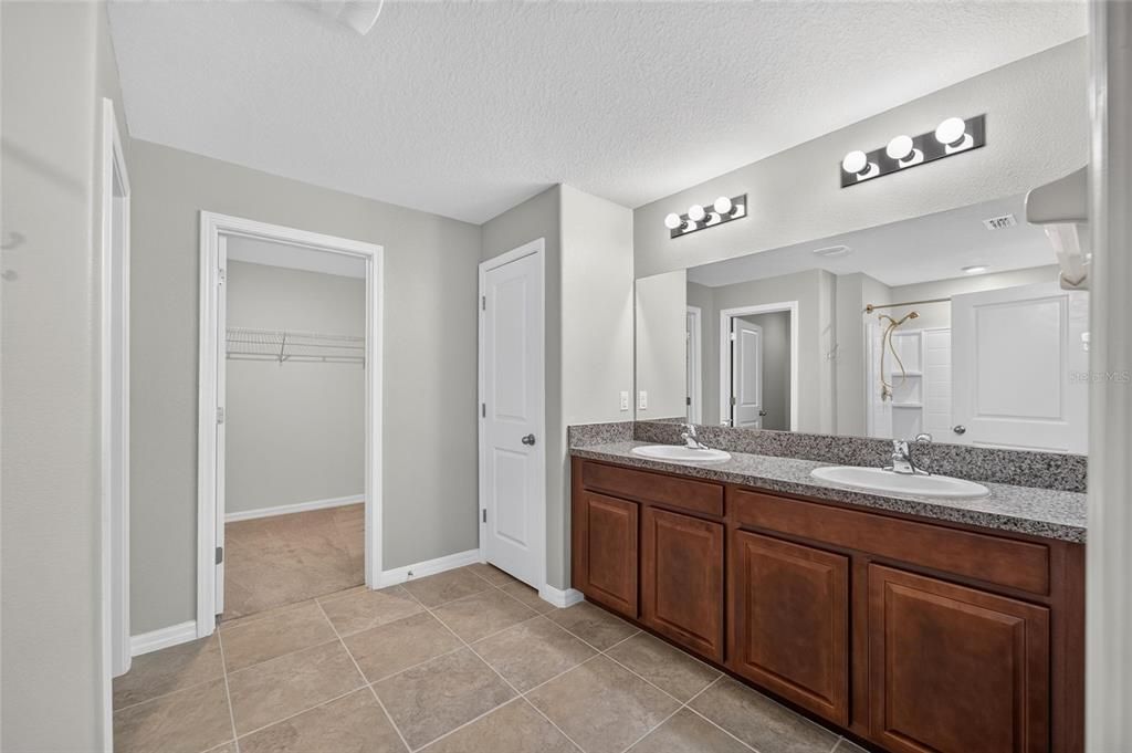 Active With Contract: $349,900 (4 beds, 2 baths, 1918 Square Feet)