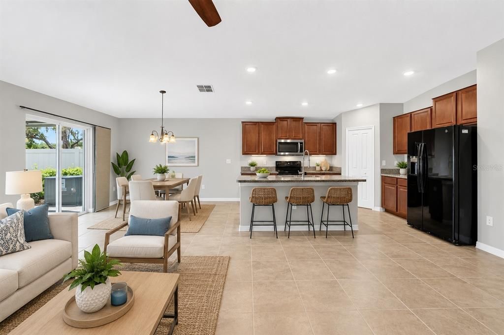 Active With Contract: $349,900 (4 beds, 2 baths, 1918 Square Feet)