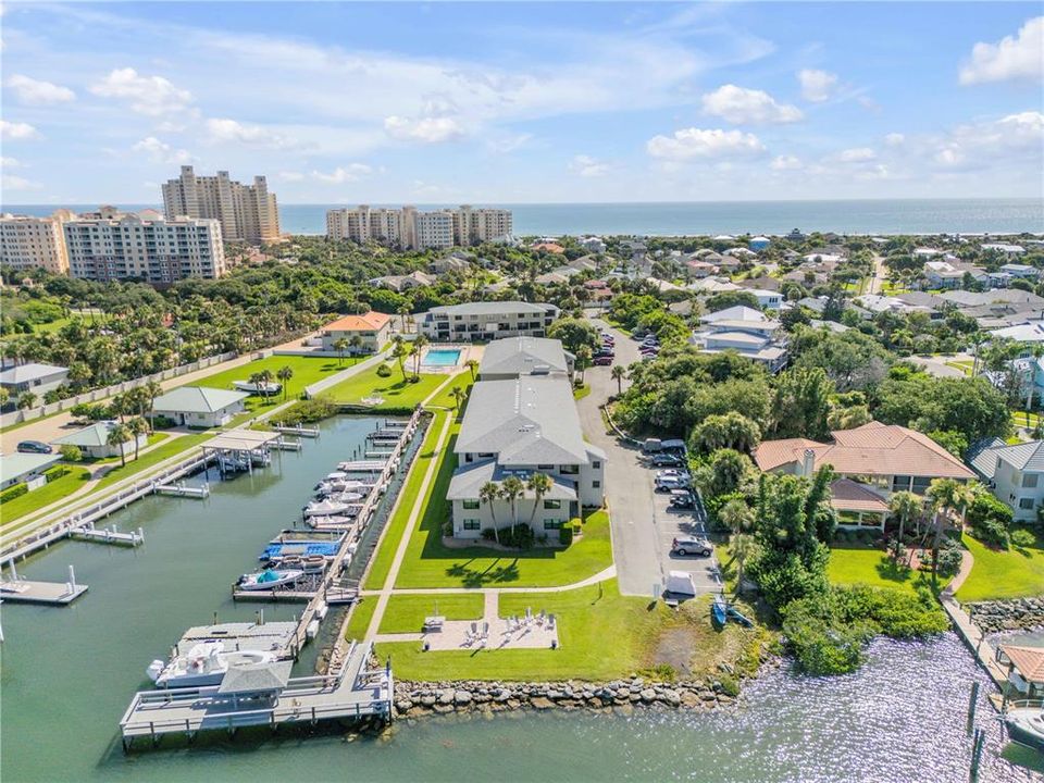 En Venta: $699,000 (2 camas, 2 baños, 1130 Pies cuadrados)