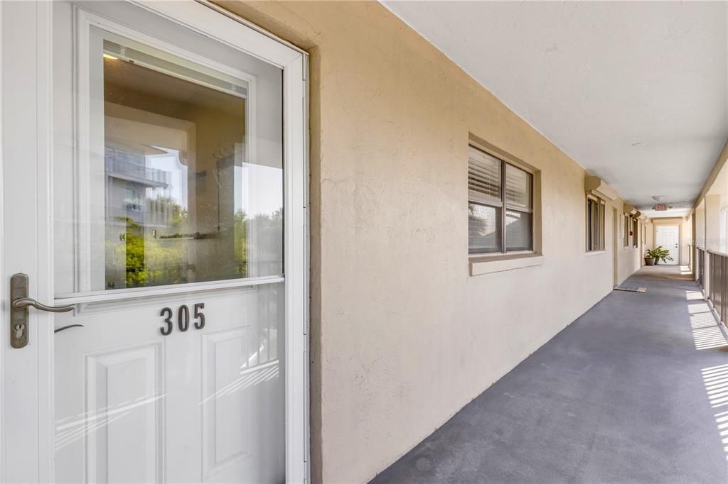 En Venta: $699,000 (2 camas, 2 baños, 1130 Pies cuadrados)