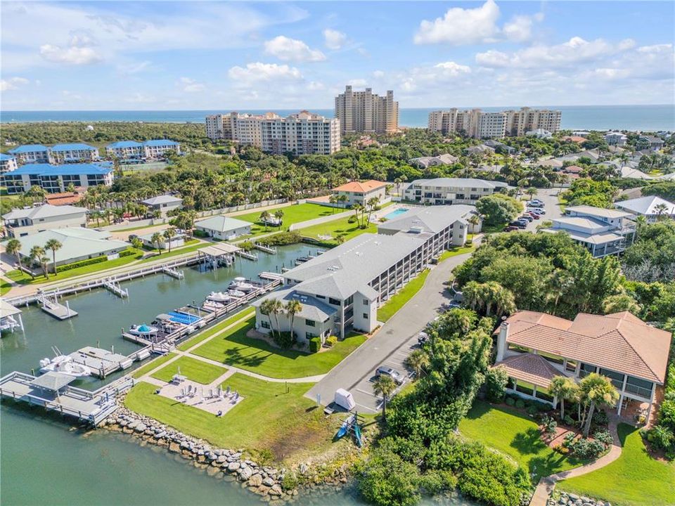 En Venta: $699,000 (2 camas, 2 baños, 1130 Pies cuadrados)
