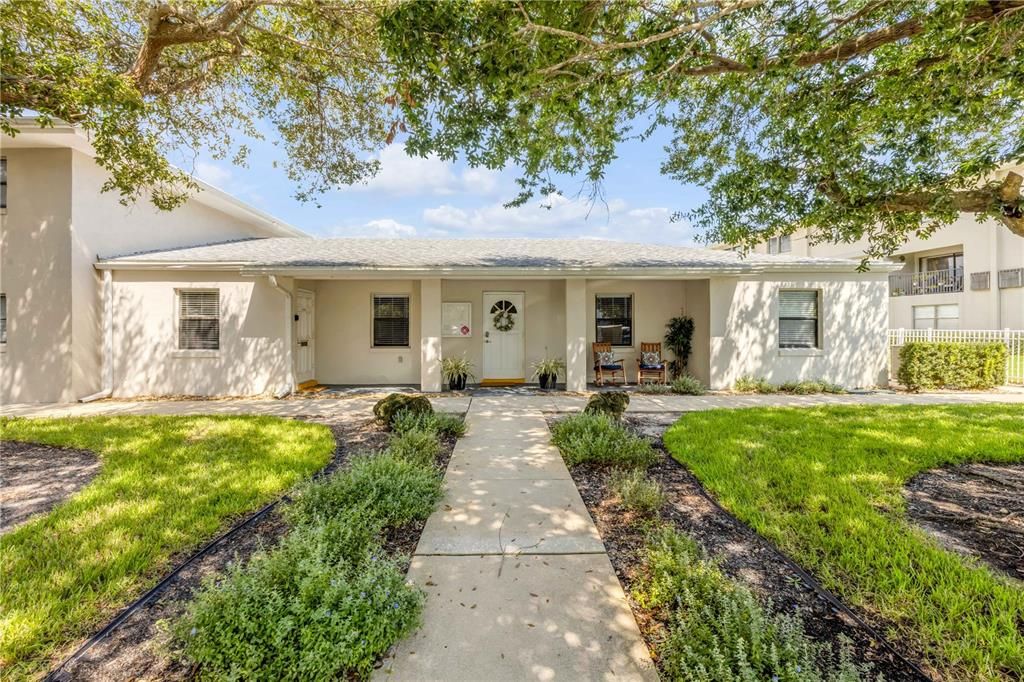 En Venta: $699,000 (2 camas, 2 baños, 1130 Pies cuadrados)