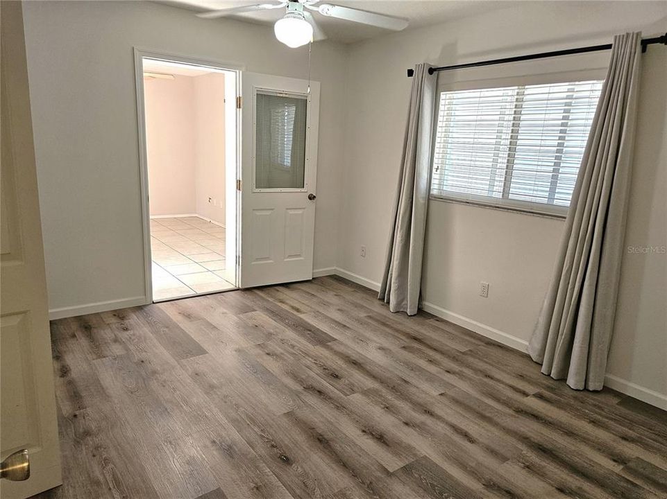 В аренду: $2,300 (3 спален, 2 ванн, 1565 Квадратных фут)