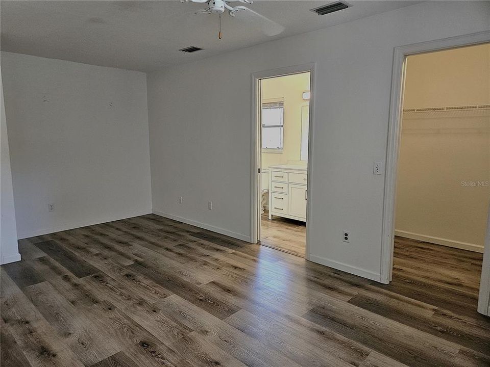 В аренду: $2,300 (3 спален, 2 ванн, 1565 Квадратных фут)