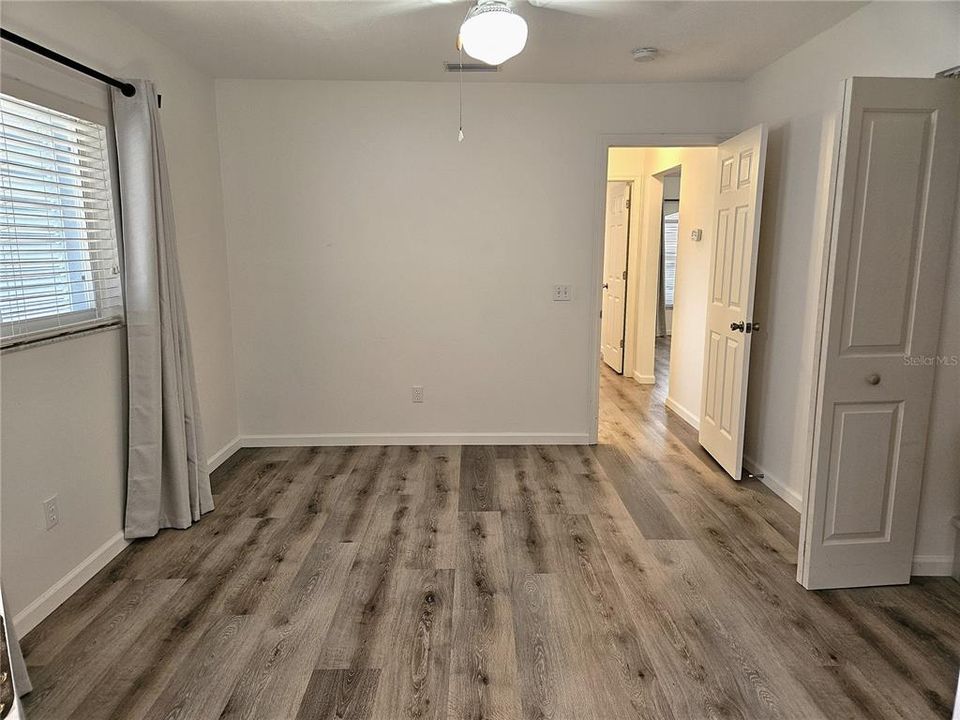 В аренду: $2,300 (3 спален, 2 ванн, 1565 Квадратных фут)