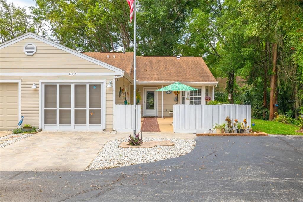 For Sale: $223,000 (2 beds, 2 baths, 1268 Square Feet)