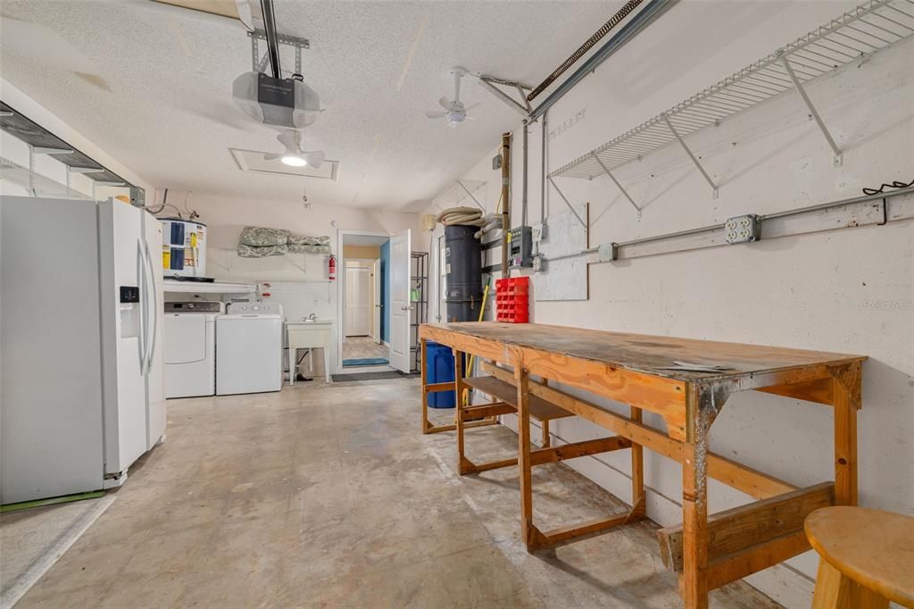 For Sale: $223,000 (2 beds, 2 baths, 1268 Square Feet)