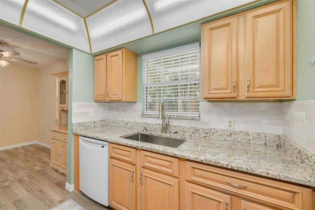 For Sale: $223,000 (2 beds, 2 baths, 1268 Square Feet)