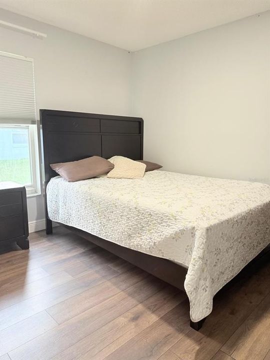 For Rent: $2,800 (4 beds, 2 baths, 1699 Square Feet)