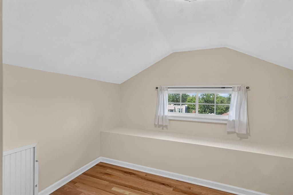 For Sale: $439,000 (3 beds, 2 baths, 1793 Square Feet)