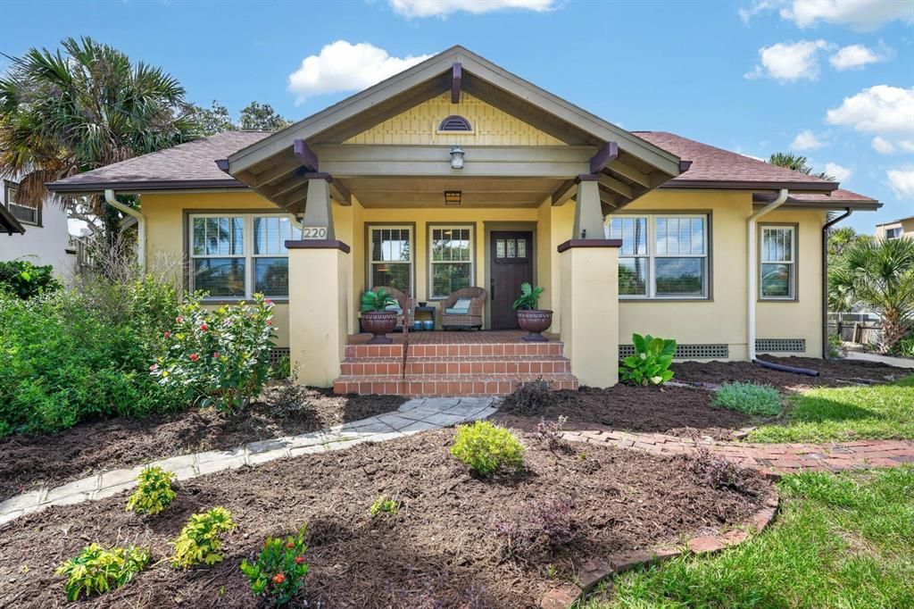 For Sale: $439,000 (3 beds, 2 baths, 1793 Square Feet)