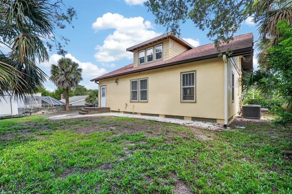 For Sale: $439,000 (3 beds, 2 baths, 1793 Square Feet)