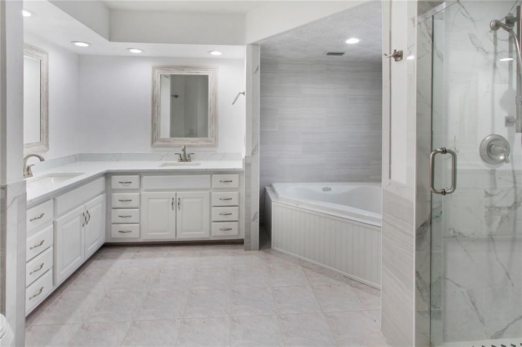 Active With Contract: $535,500 (3 beds, 2 baths, 2789 Square Feet)