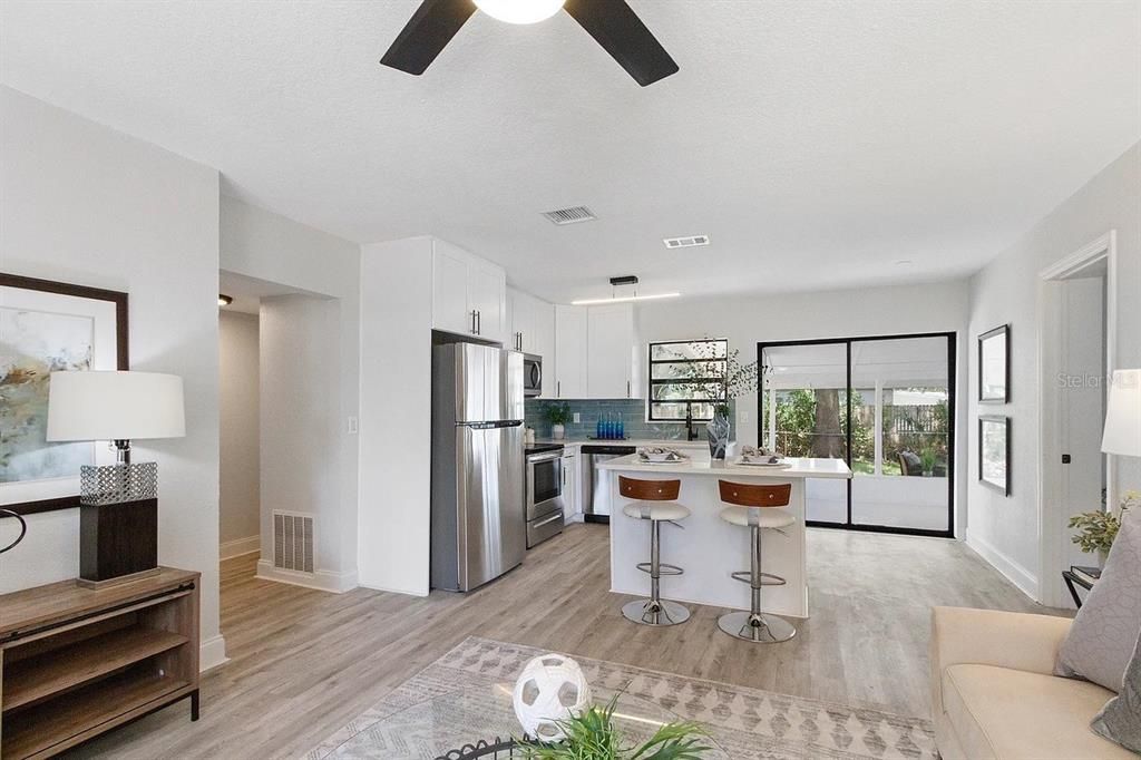 For Rent: $2,999 (3 beds, 2 baths, 1372 Square Feet)