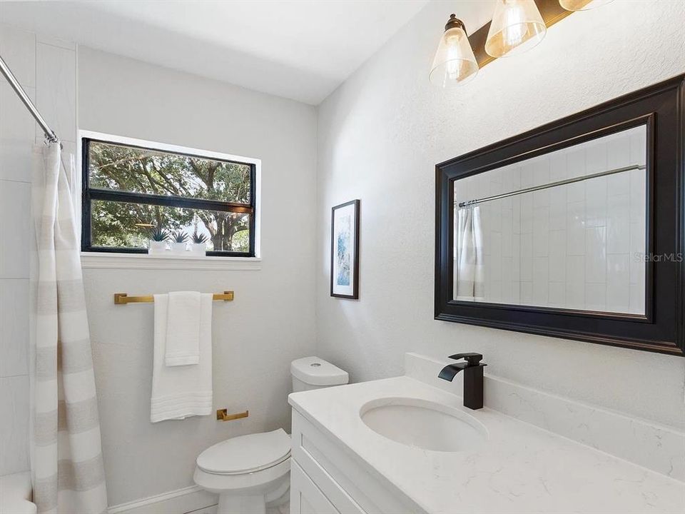 For Rent: $2,999 (3 beds, 2 baths, 1372 Square Feet)