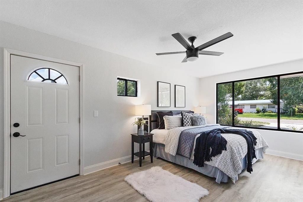 For Rent: $2,999 (3 beds, 2 baths, 1372 Square Feet)