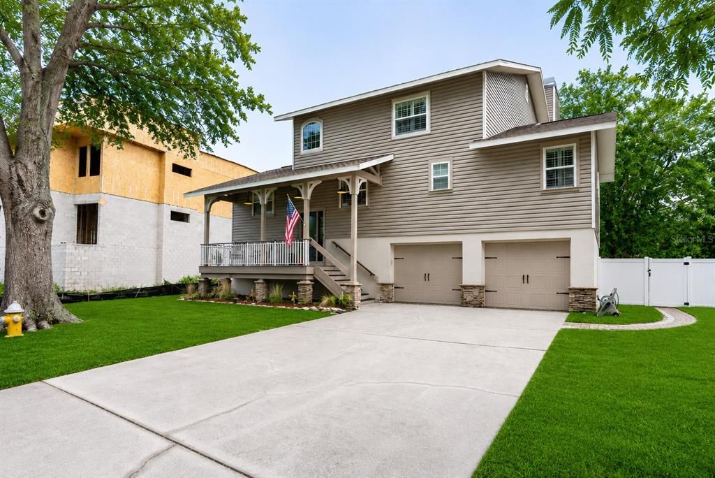 En Venta: $739,000 (4 camas, 3 baños, 2276 Pies cuadrados)