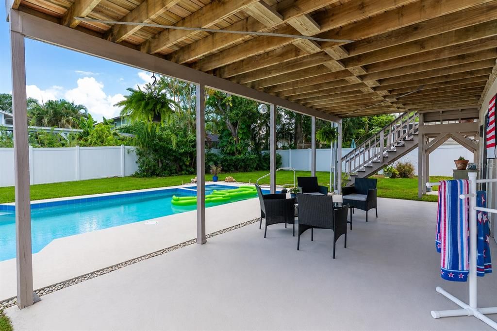 En Venta: $739,000 (4 camas, 3 baños, 2276 Pies cuadrados)