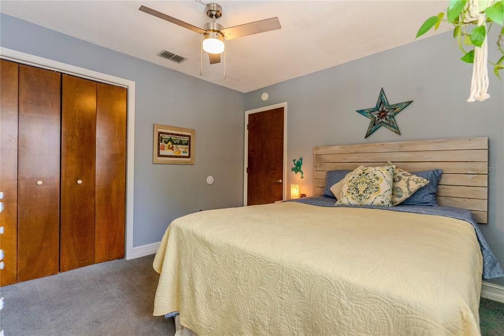En Venta: $739,000 (4 camas, 3 baños, 2276 Pies cuadrados)