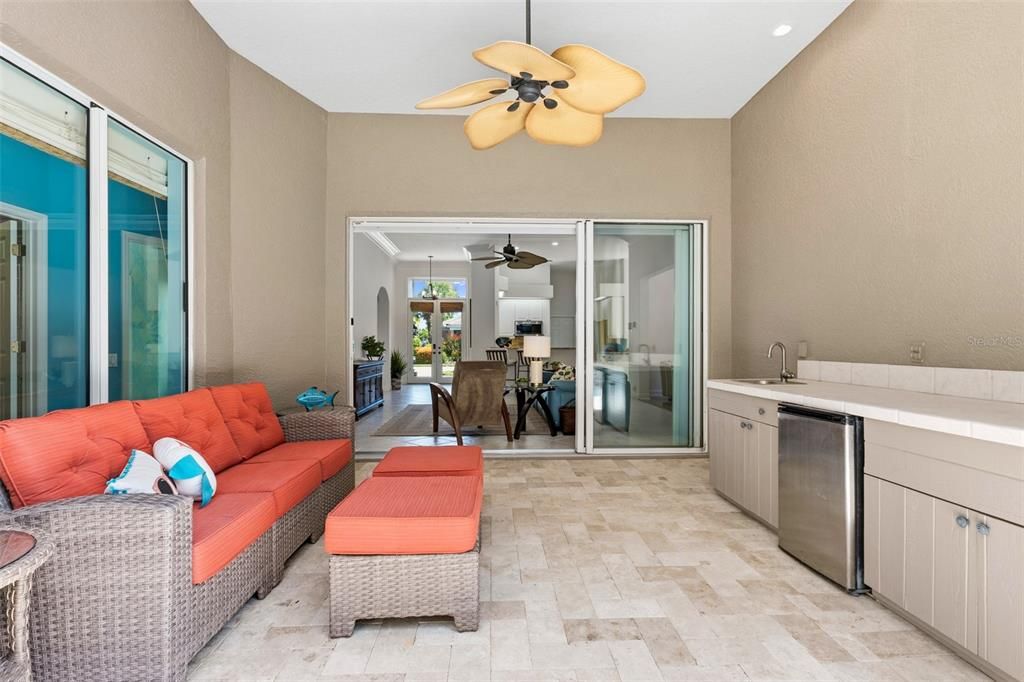 En Venta: $565,000 (2 camas, 2 baños, 1969 Pies cuadrados)