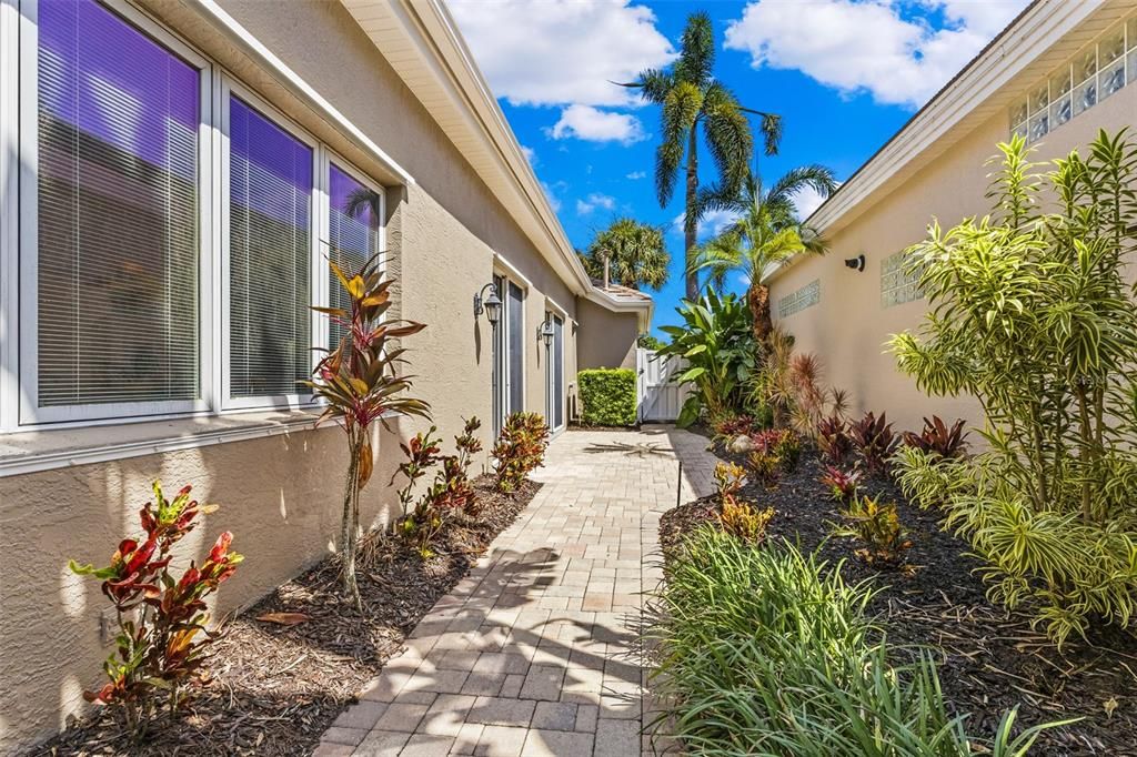 En Venta: $565,000 (2 camas, 2 baños, 1969 Pies cuadrados)