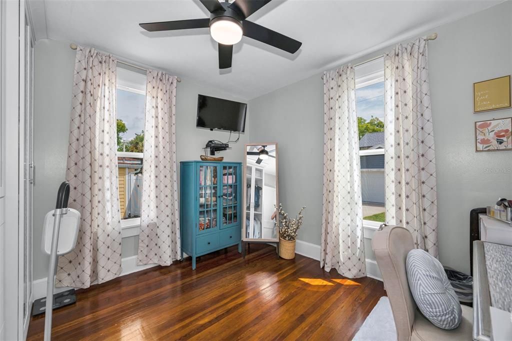 Active With Contract: $639,000 (3 beds, 2 baths, 1448 Square Feet)