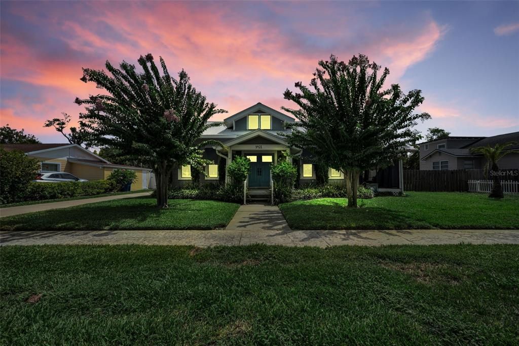 Active With Contract: $639,000 (3 beds, 2 baths, 1448 Square Feet)
