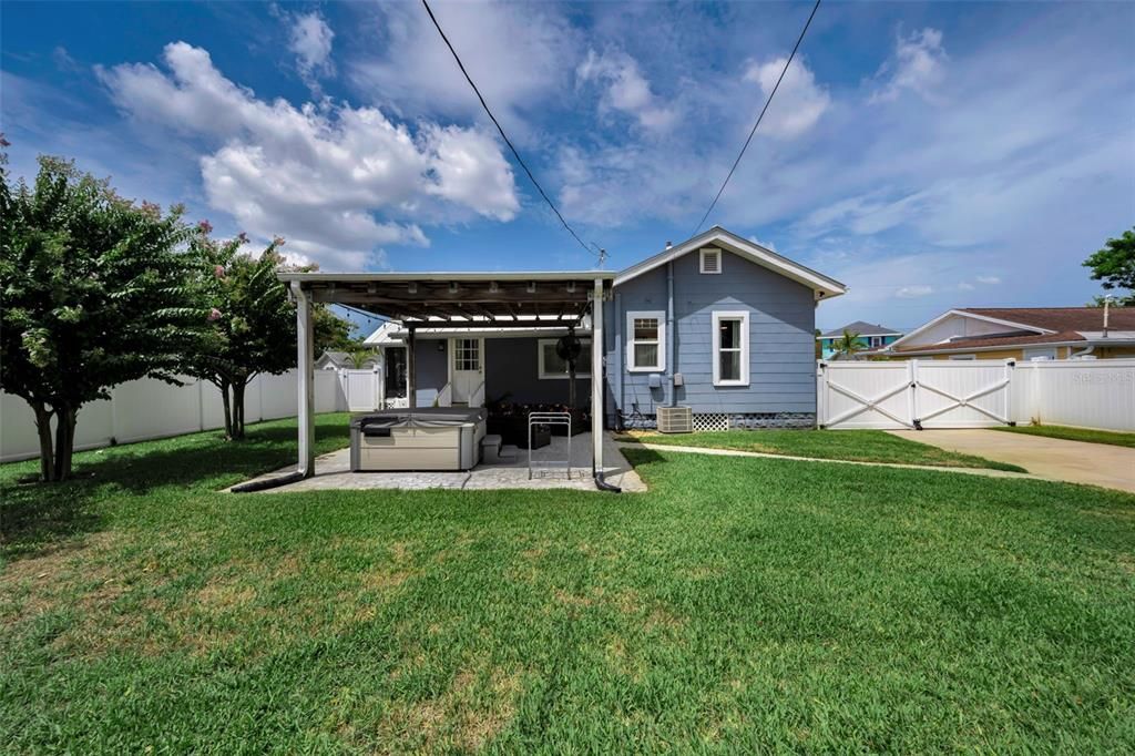 Active With Contract: $639,000 (3 beds, 2 baths, 1448 Square Feet)