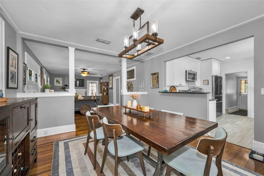 Active With Contract: $639,000 (3 beds, 2 baths, 1448 Square Feet)