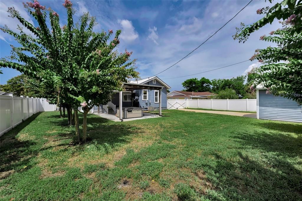 Active With Contract: $639,000 (3 beds, 2 baths, 1448 Square Feet)