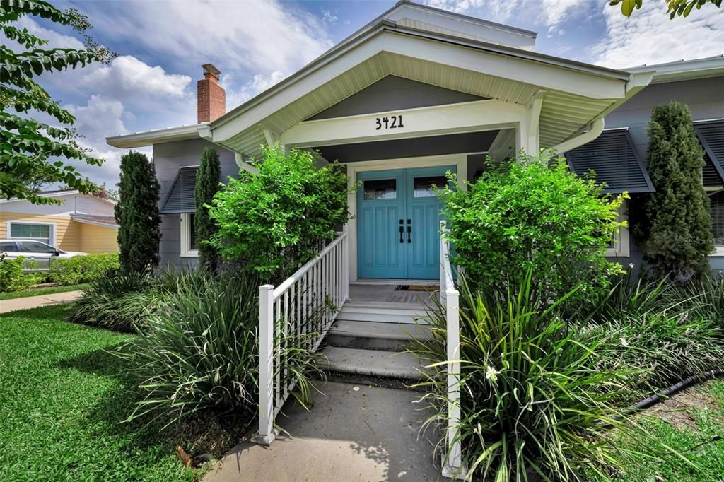 Active With Contract: $639,000 (3 beds, 2 baths, 1448 Square Feet)